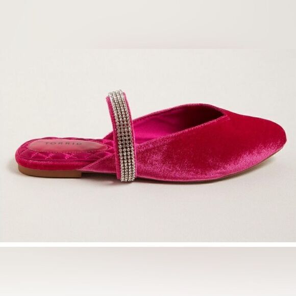 Torrid Slip on Pink Velvet Shoes with Rhinestone Strap Size 8WW - Picture 1 of 10